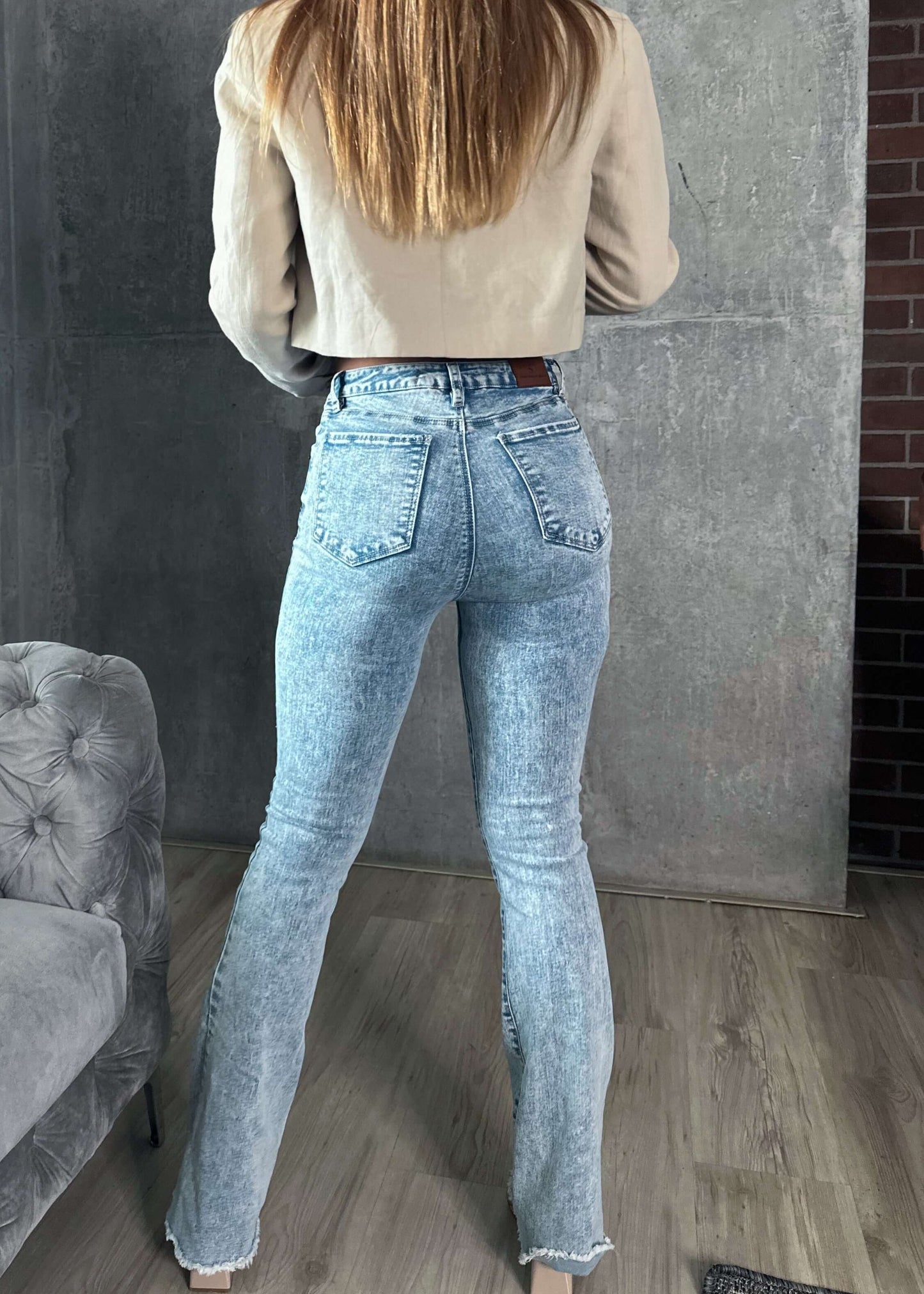 Ref. S9905 High-waisted bell-bottom jeans with light blue fringes